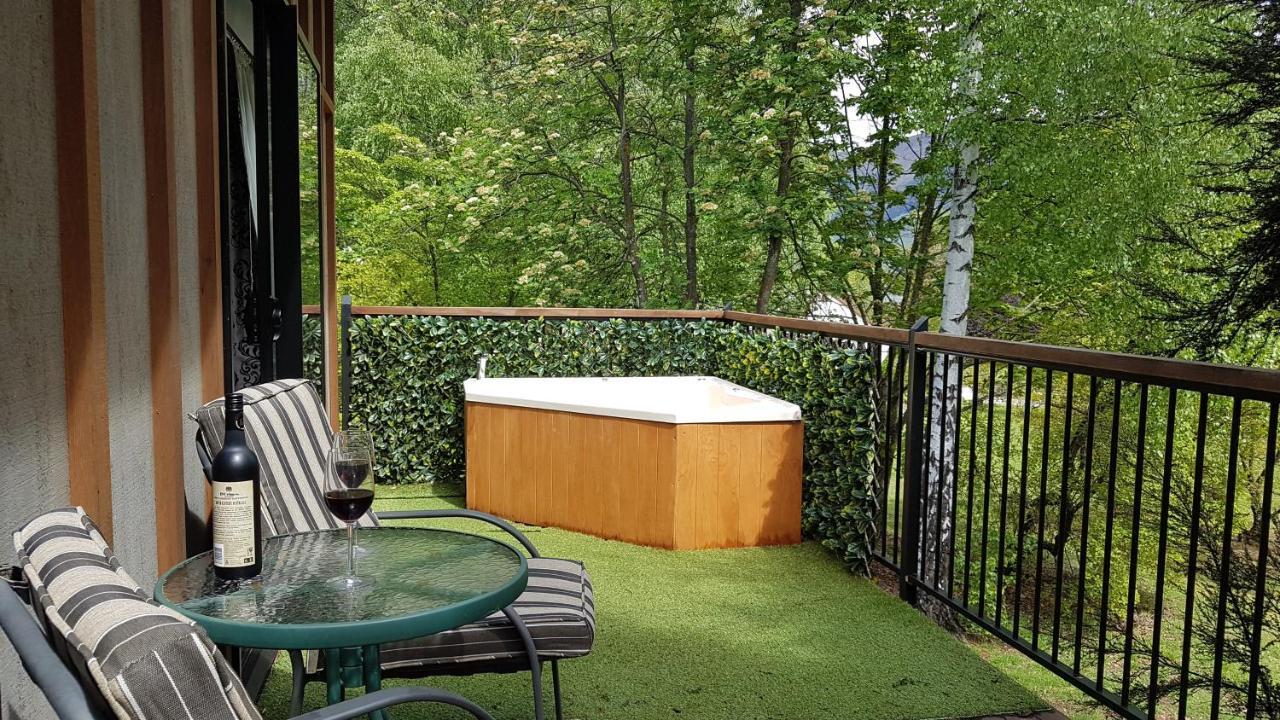 Private Hideaway Villa Wanaka Esterno foto