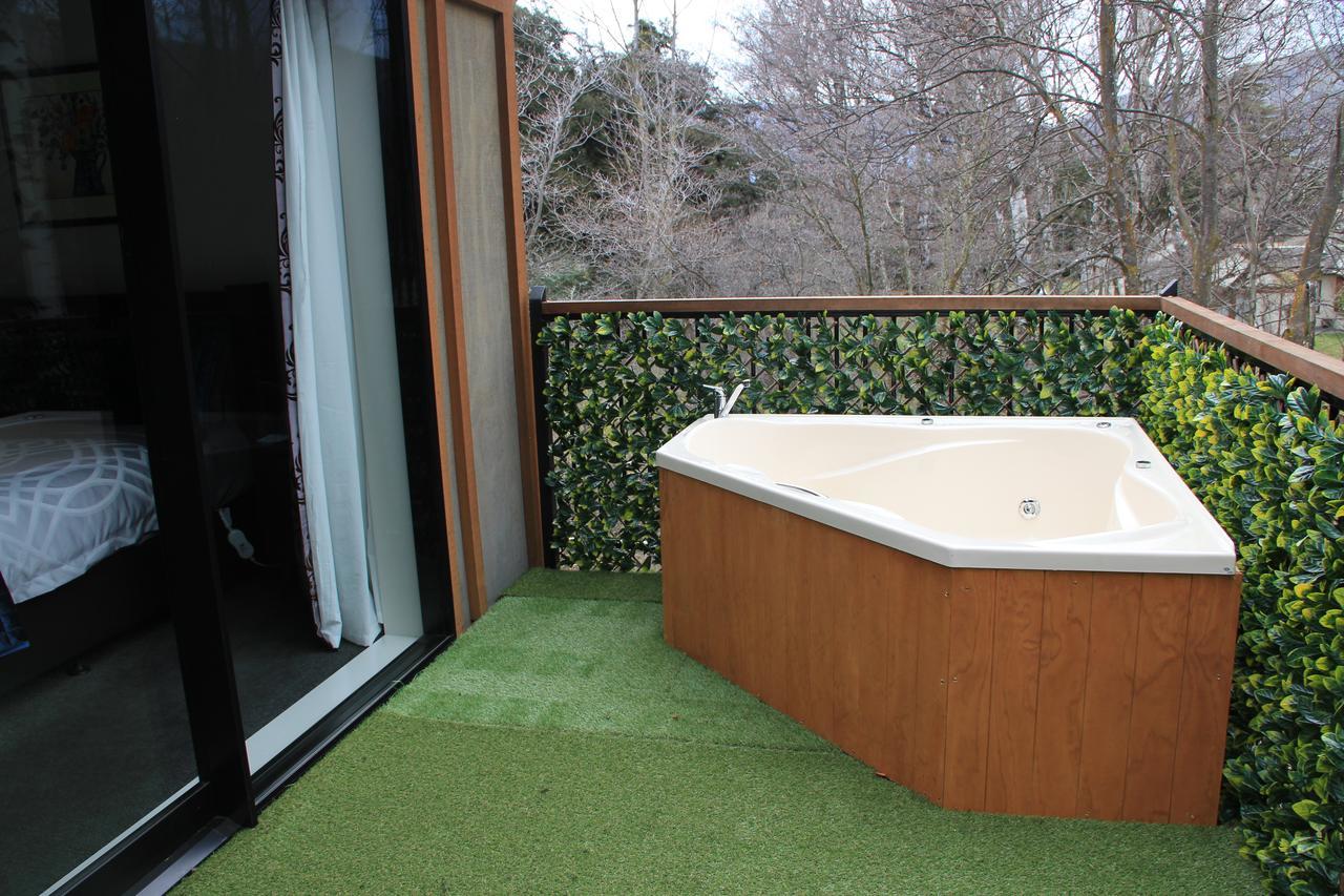 Private Hideaway Villa Wanaka Esterno foto